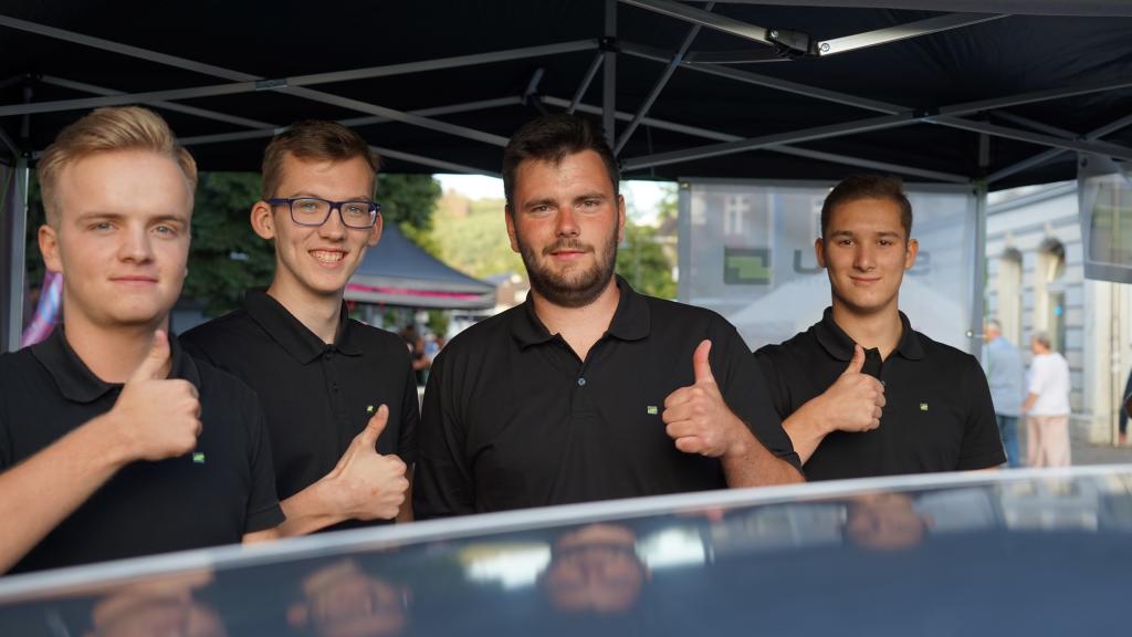 lange-nacht-der-republik-morsbach-saebu-stand-azubis