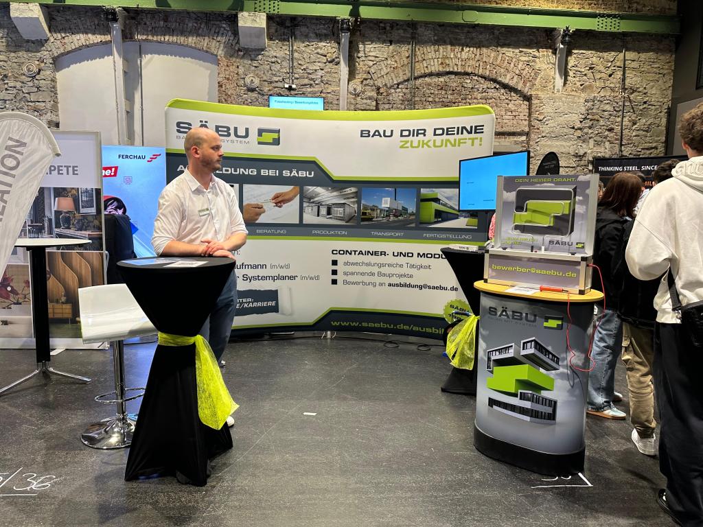 Vorderansicht unseres Standes auf der Jobmesse in der Halle 32 in Gummersbach